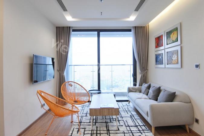 Lovely and gentle two bedroom apartment in Vinhomes Metropolis