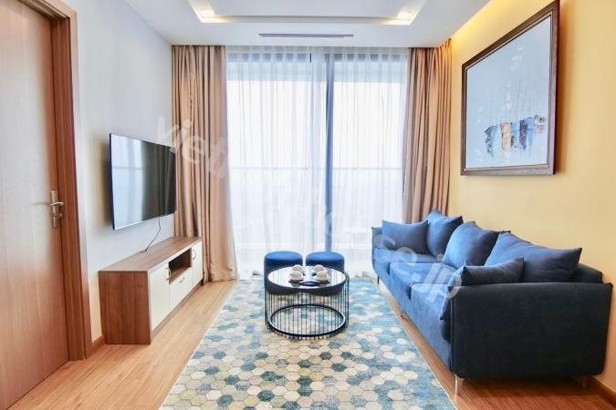 2 bedrooms apartment in Vinhomes Metropolis will surely satisfy you