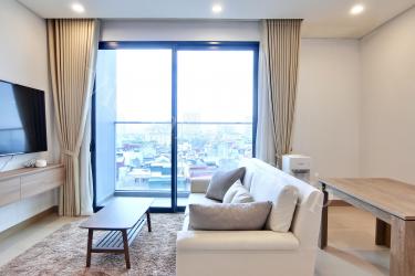 2br Lancaster Luminaire - The perfect choice for the modern family