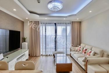Would you like to experience a luxurious and comfortable apartment near West Lake