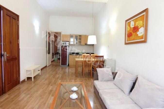 Simple service apartment in the center of Kim Ma area