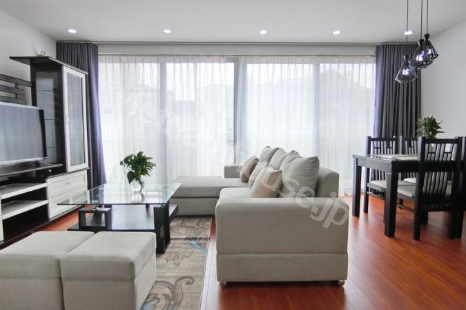 Spectacular two bedroom servied apartment with elegant interior