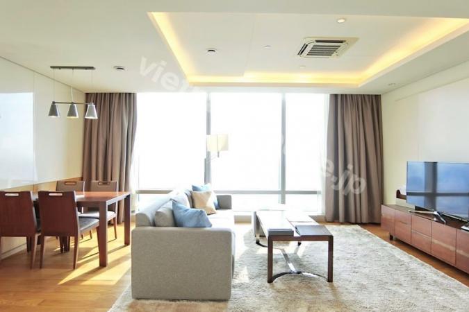 This luxury one-bedroom apartment in Ba Dinh district will be a great destination for you. 