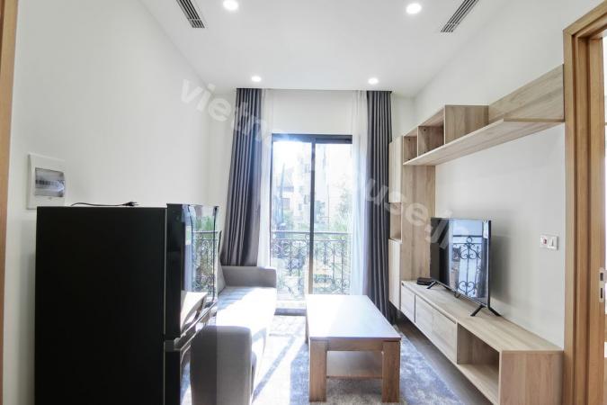 Brand-new one-bedroom apartment on Kim Ma Street