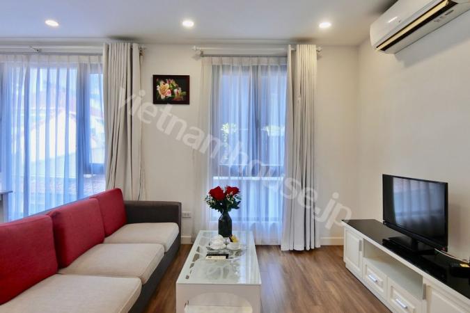 Lakeside one-bedroom apartment in Ba Dinh district