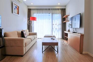 Light-filled one-bedroom apartment in Ba Dinh district