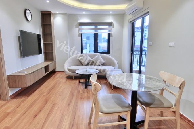 One-bedroom apartment in a quiet area on Linh Lang street