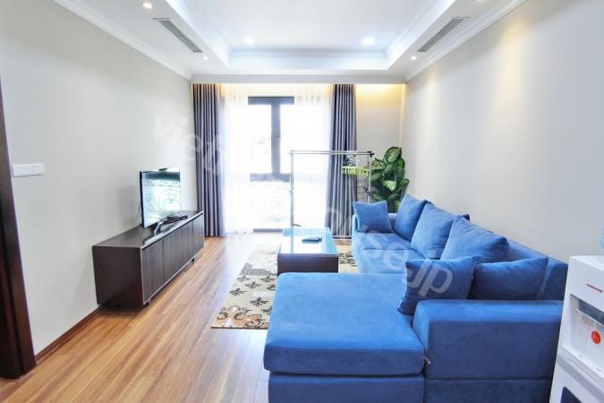Modern apartment full of natural light with full facilities in Hai Ba Trung District