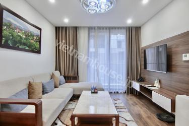 Large and light 2-bedroom apartment for families in Dong Da district