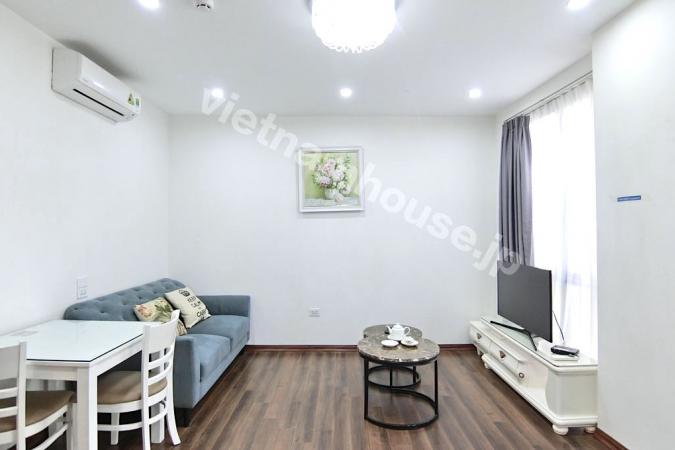 One-bedroom serviced apartment in Tay Ho District is waiting for you