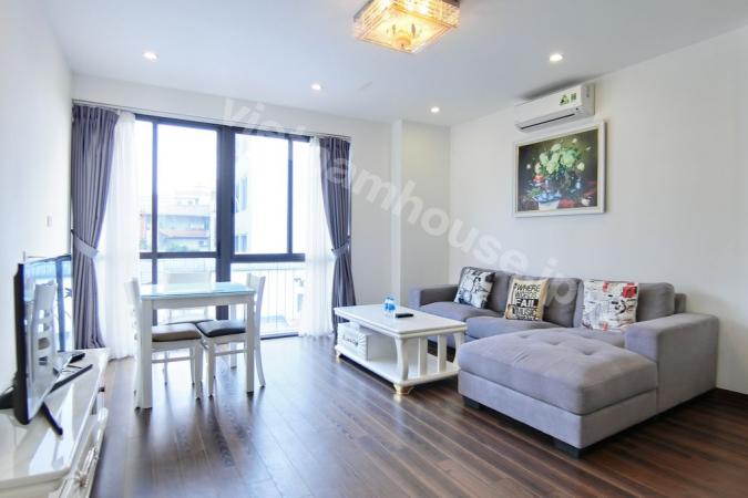 A spacious one-bedroom serviced apartment in Tay Ho District 