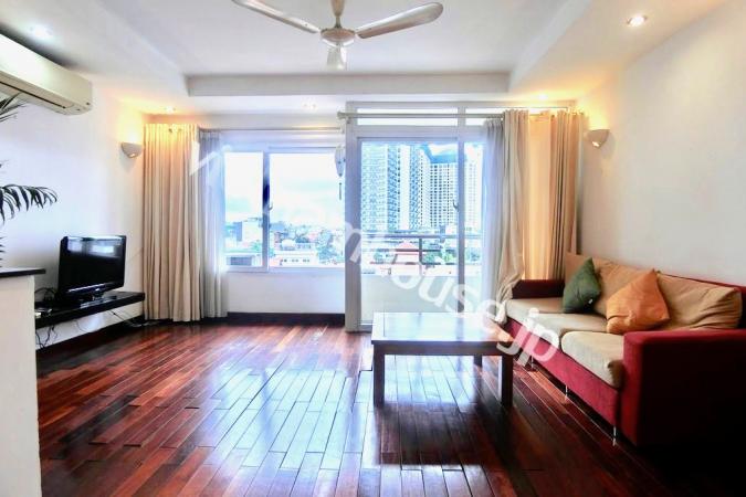 2 bedrooms and spacious living room apartment in To Ngoc Van