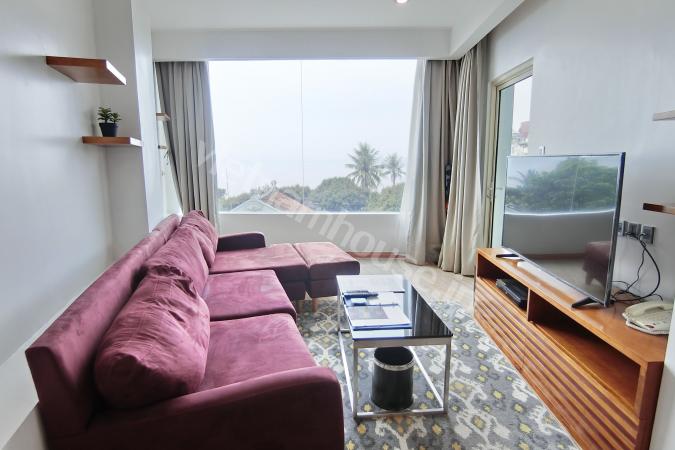 1-bedroom apartment with West Lake view