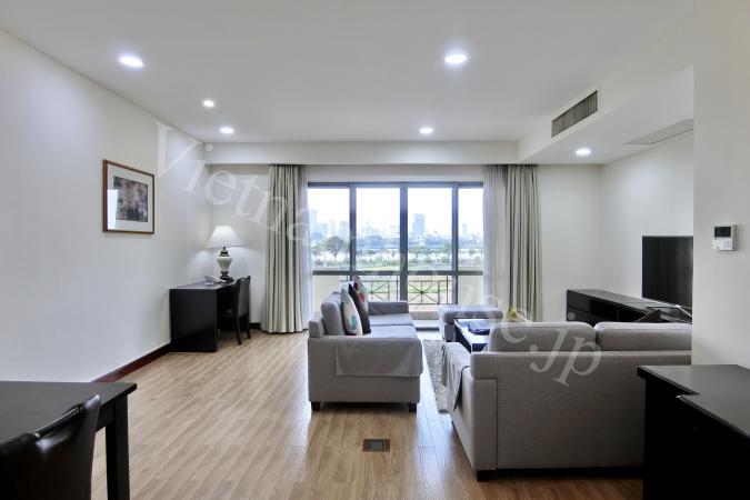 Villa 3 phòng ngủ view hồ sen và hồ Tây