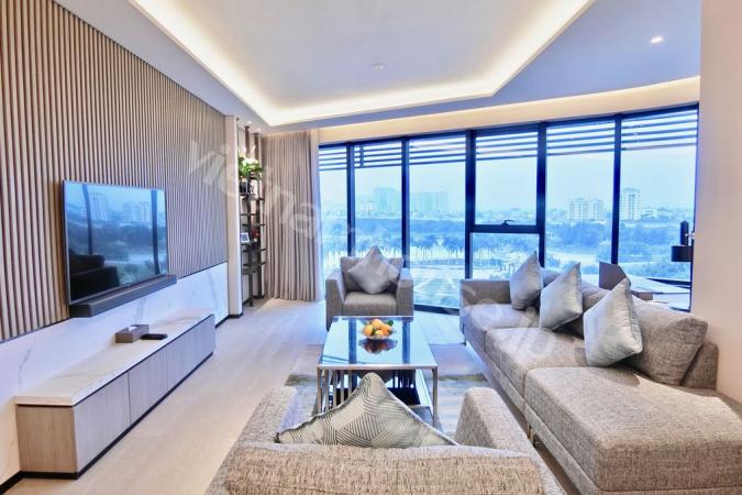The most luxurious 3 bed-rooms apartment in Hanoi