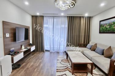 3-bedroom apartment suitable for families in Dong Da District
